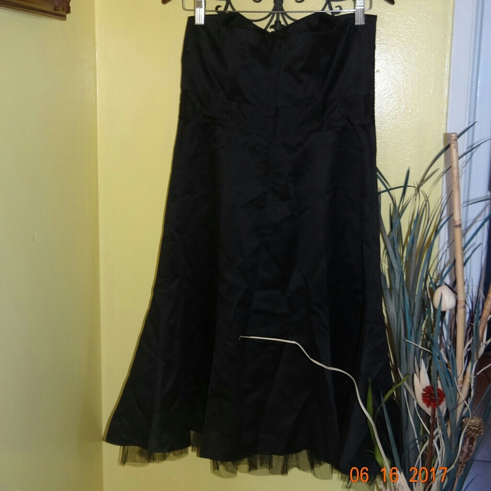 Tahari Black Strapless Dress